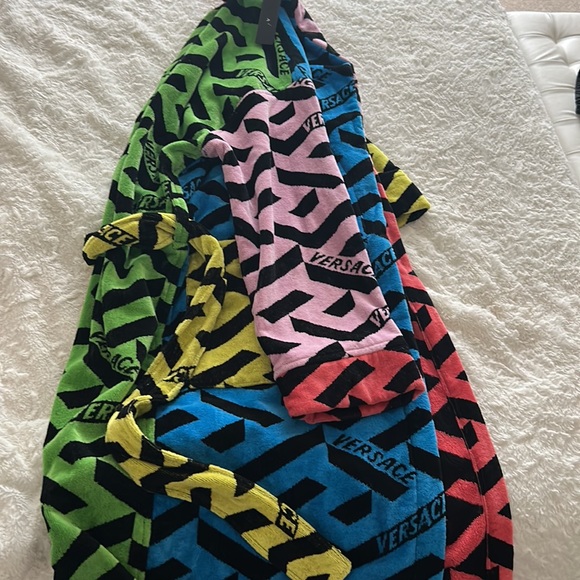 Versace Robe - Picture 2 of 3